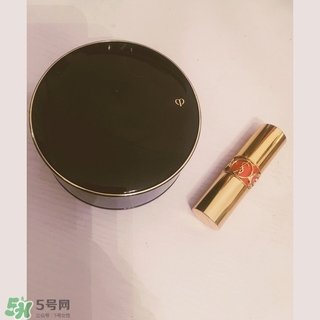 cpb散粉和紀梵希散粉哪個好？cpb散粉和紀梵希散粉對比