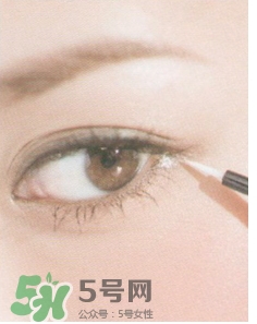 眼線珠光好還是啞光好？眼線珠光啞光區(qū)別