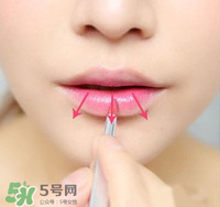 啞光口紅怎么涂好看？啞光口紅畫法步驟圖解