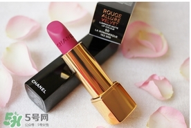 霧面口紅干嗎？霧面口紅太干怎么辦？
