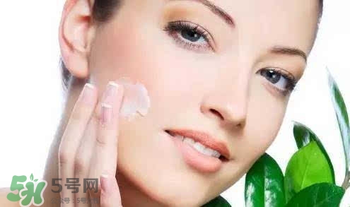 bb霜會(huì)悶痘嗎？bb霜悶痘怎么辦？