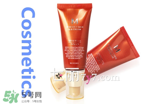 臉上長痘痘可以用bb霜嗎？用bb霜會長痘痘嗎？