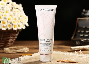 蘭蔻洗面奶粉色和藍色哪個好？蘭蔻洗面奶粉色藍色區(qū)別