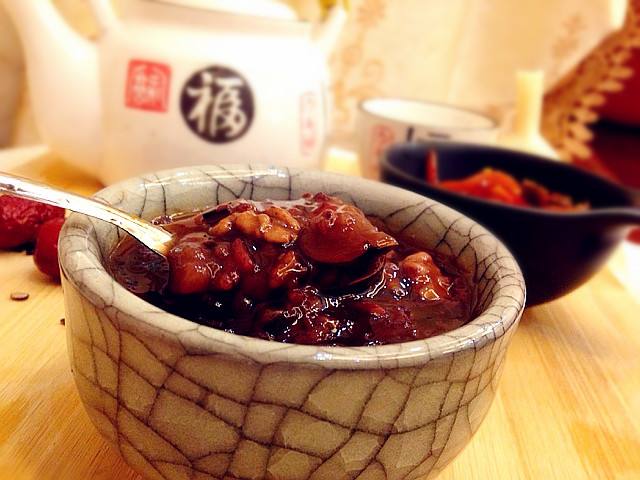 女人吃什么補(bǔ)氣血最快最好？什么湯最補(bǔ)氣血？