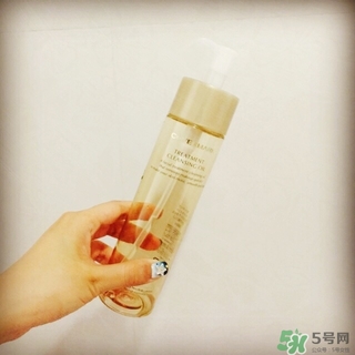 covermark傲麗卸妝油怎么用？covermark傲麗卸妝油使用方法