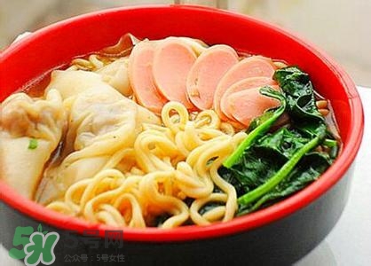 孕婦可以吃方便面嗎？孕婦吃方便面對(duì)胎兒有影響嗎
