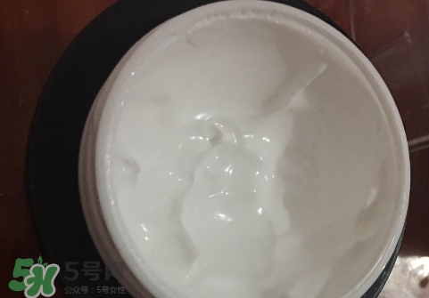 極密水光素顏霜怎么用？極密素顏霜使用方法