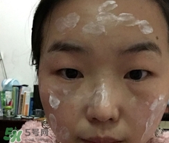 極密水光素顏霜怎么用？極密素顏霜使用方法