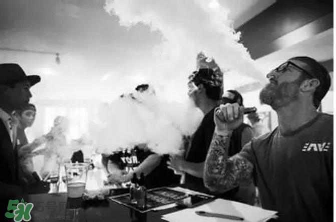 電子煙和真煙哪個危害大？電子煙和香煙哪個危害大？