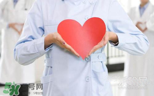 吃野芹菜會中毒嗎？吃野芹菜中毒了怎么辦？