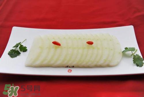 冬瓜要去皮嗎？冬瓜皮能吃嗎？