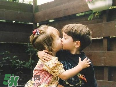 性教育從什么時(shí)候開始？孩子性教育怎么教