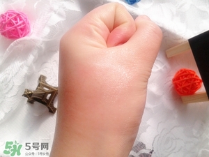 嬌蘭帝皇蜂姿眼霜怎么用？嬌蘭帝皇蜂姿眼霜使用方法