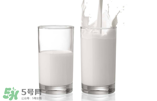 為什么不能空腹喝牛奶？早上空腹喝牛奶好嗎？