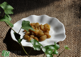 醋泡葡萄干有什么功效？醋泡葡萄干的功效與作用