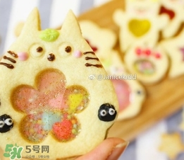 彩繪玻璃餅干怎么做？彩繪玻璃餅干做法