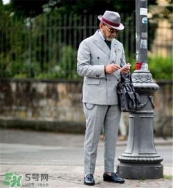 格子西裝怎么搭配？格子西服怎么搭配好看？