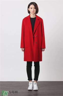 紅色衣服配什么顏色鞋子？紅色衣服配什么鞋子好看？
