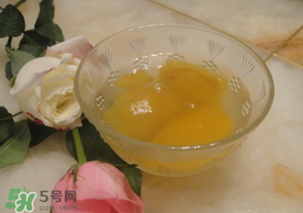 枇杷和蜂蜜能一起吃嗎？枇杷放蜂蜜好嗎？