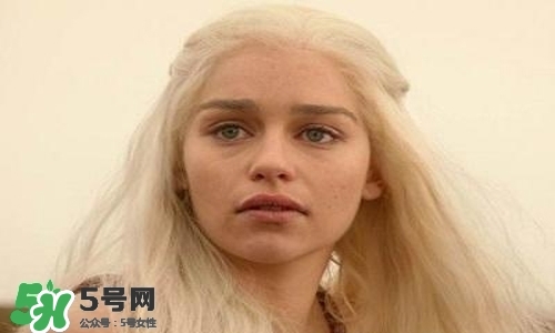 臉色發(fā)黃是什么原因？臉色發(fā)黃吃什么調(diào)理更好？