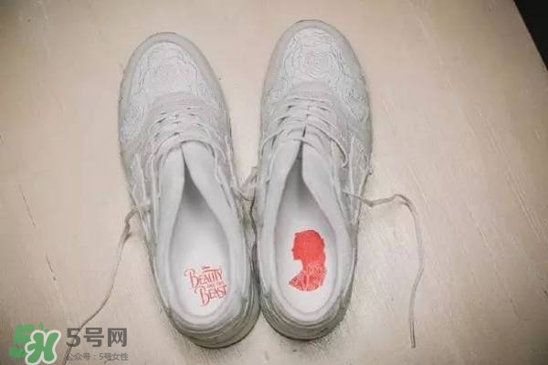 asics tiger美女與野獸合作款有哪些？asics美女與野獸多少錢？