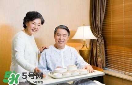 血管性頭痛可以根治嗎？血管性頭痛和神經(jīng)性頭痛的區(qū)別