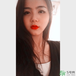 蘿卜丁口紅怎么打開(kāi)？蘿卜丁口紅打開(kāi)方法