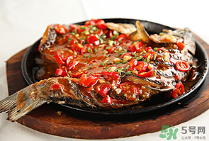 薺菜和鯽魚能一起吃嗎？薺菜和鯽魚一起吃會流產(chǎn)嗎？