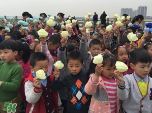 清明節(jié)小孩能上墳嗎？清明節(jié)可以帶小孩掃墓嗎？