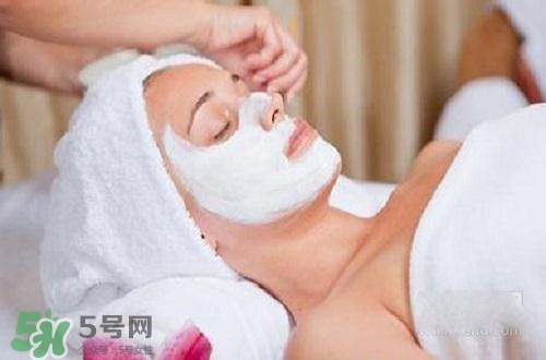 面粉做面膜會堵塞毛孔嗎？面粉怎么做面膜不會堵塞毛孔