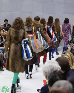 巴黎世家編織袋很貴嗎？balenciaga春運(yùn)包為什么這么貴？