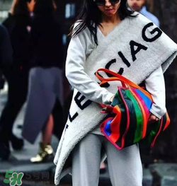 巴黎世家編織袋很貴嗎？balenciaga春運(yùn)包為什么這么貴？