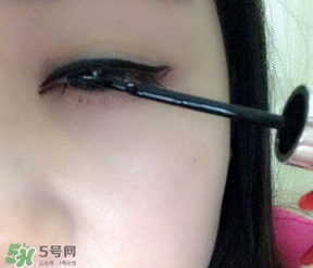 美人魚眼線液怎么用？美人魚眼線液怎么畫？
