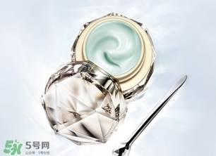 cpb眼霜適合什么年齡？cpb眼霜適合什么膚質(zhì)？