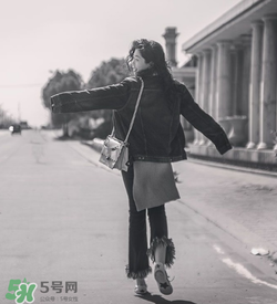 tfboys春晚同款ash鞋正品多少錢？tfboys同款艾熙小白鞋專柜價格