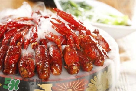 小龍蝦可以和吃櫻桃嗎？小龍蝦和櫻桃能一起吃嗎？