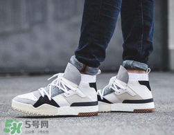 adidas originals aw聯(lián)名最新款多少錢？阿迪達斯三葉草aw聯(lián)名發(fā)售價格