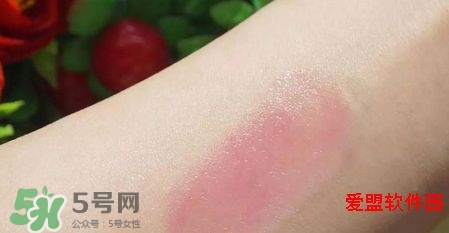 迪奧變色唇膏005和006哪個(gè)好看？dior變色唇膏005和006試色圖
