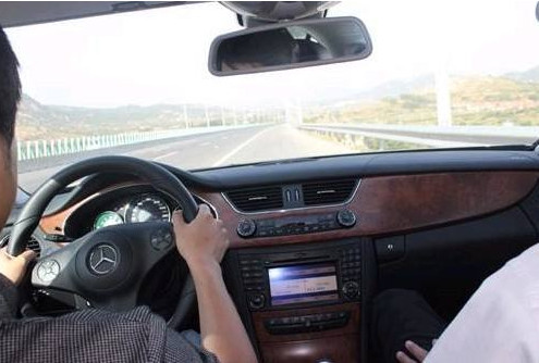 暈車人可以開車嗎？暈車人可不可以開車