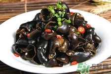 黑木耳泡太久會(huì)中毒嗎？黑木耳泡久了有毒嗎？