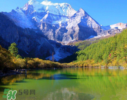 5月份去香格里拉穿什么？五月份去香格里拉穿什么衣服？