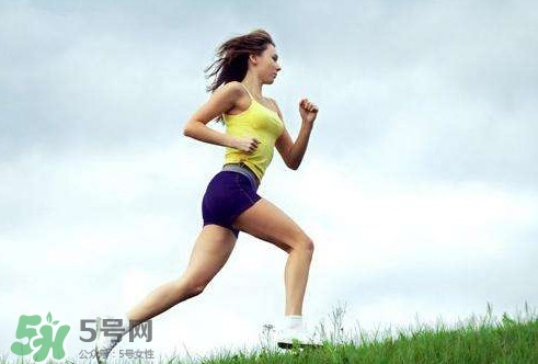 女生馬甲線怎么練？馬甲線多久能練出來