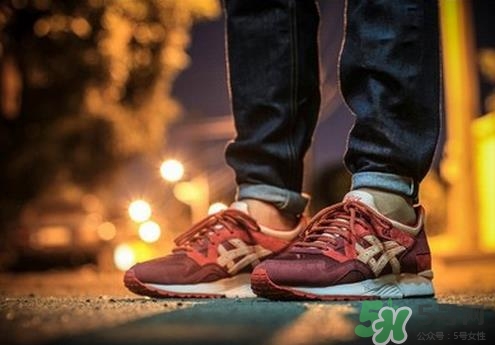 亞瑟士和耐克哪個好？asics和nike跑鞋哪個更好？