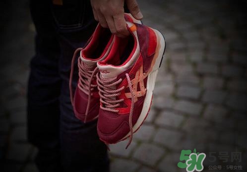 亞瑟士和耐克哪個好？asics和nike跑鞋哪個更好？