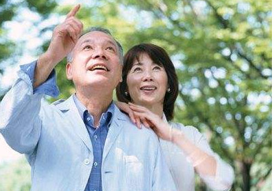 中老年人補(bǔ)鈣什么時(shí)間最好？中老年人補(bǔ)鈣注意事項(xiàng)