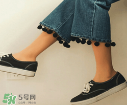 牛仔闊腿褲搭配什么鞋子？闊腿牛仔褲搭配什么鞋子好看？