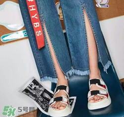 牛仔闊腿褲搭配什么鞋子？闊腿牛仔褲搭配什么鞋子好看？