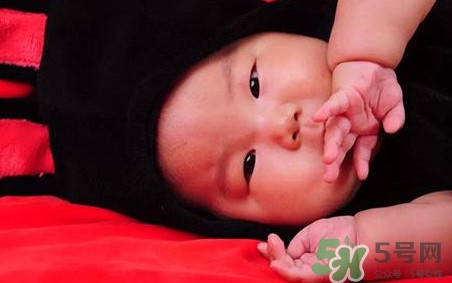 小兒扁桃體發(fā)炎吃什么藥？小兒扁桃體發(fā)炎吃什么消炎藥