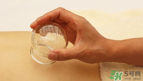 拔罐拔出水泡來(lái)怎么回事？拔罐出水泡是什么原因