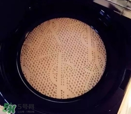 ysl蕾絲氣墊粉餅怎么用？ysl超模蕾絲氣墊粉餅使用方法